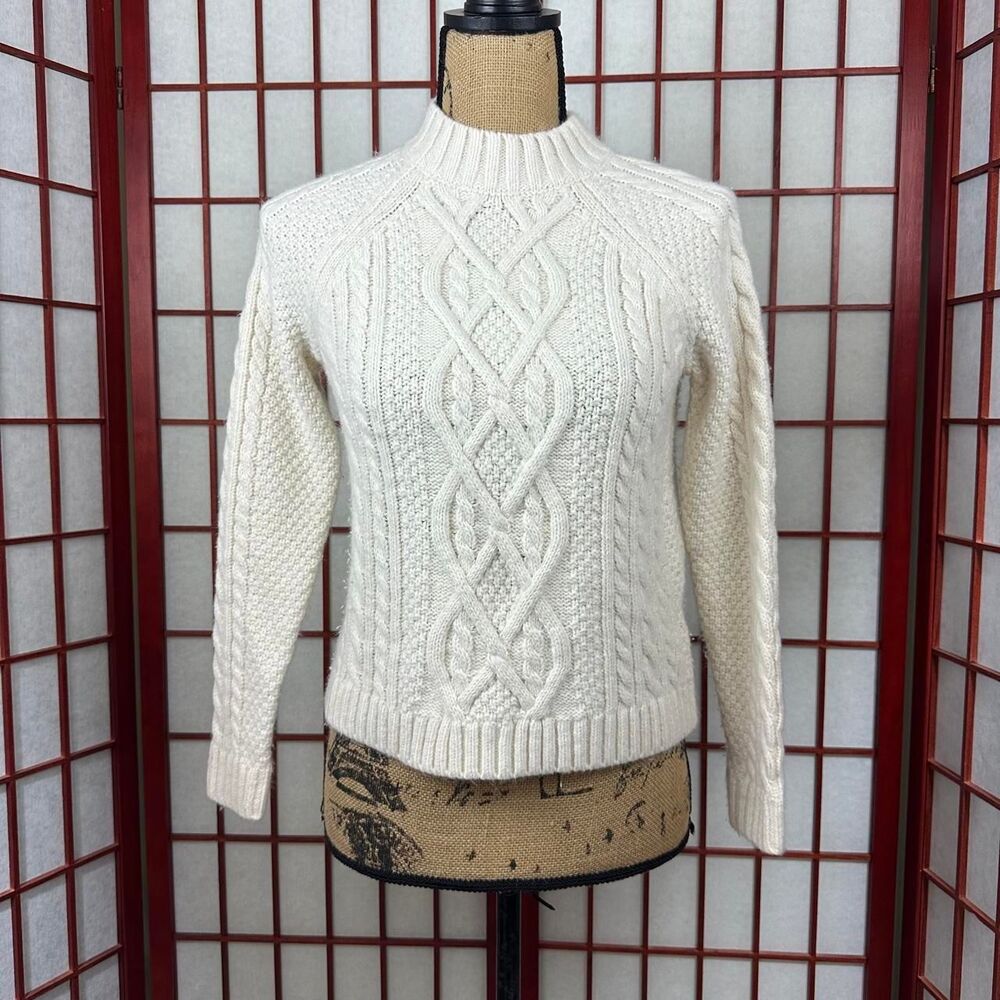 Abercrombie & Fitch Cream Cable Knit Mock Neck Cozy Sweater